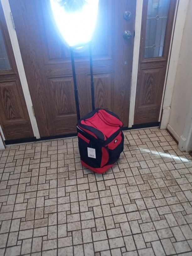 TCL Cool Carry Cooler 36 Can Capacity Red And Black On Wheels Pull Handle Zipper Close