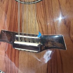 GUITARRA Y BAJO QUINTO 