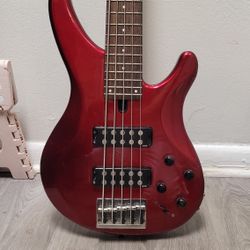 Yamaha trbx305 Bass (5 string) 