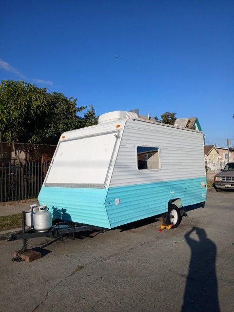 14FT STARCRAFT LIGHTWEIGHT RV HOUSE TRAILER