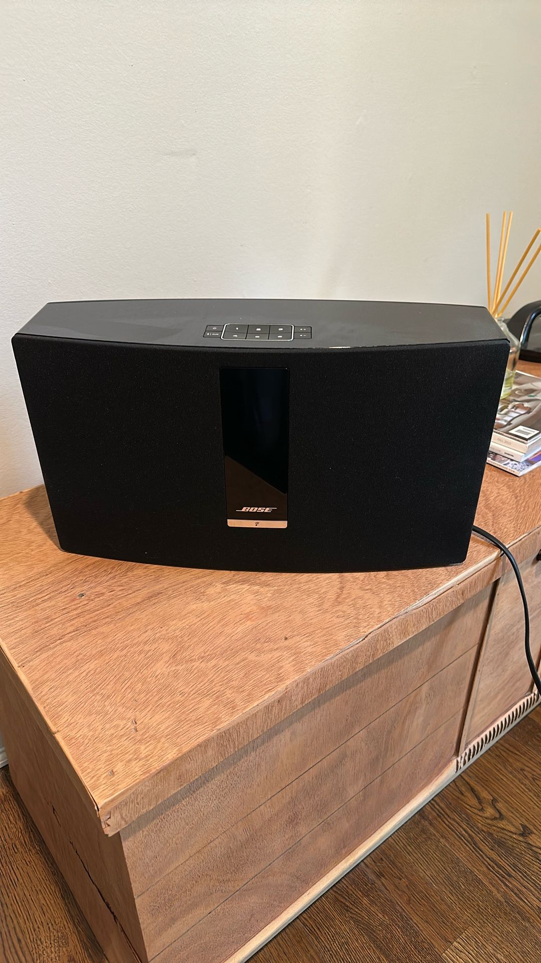 Bose SoundTouch 30 Wireless Speaker – Powerful Room-Filling Sound
