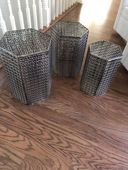 Set of 3 Metal Hexagon Accent Tables – Modern Design