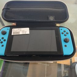 Nintendo Switch 
