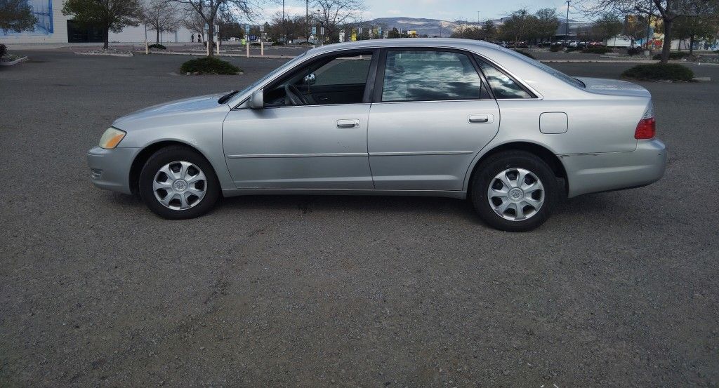 2004 Toyota Avalon