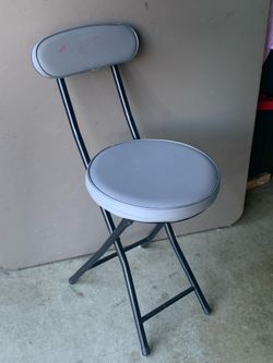 Small folding chair