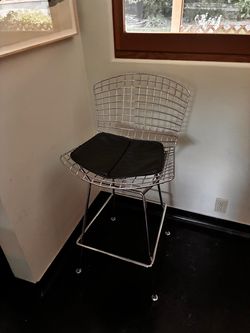 Knoll Bertoia bar stool