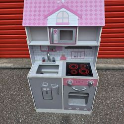 Cute Kitchen Toy For Kids And Toddlers