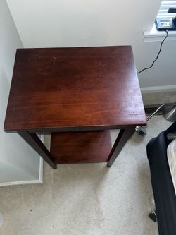 Nightstand/ End Table
