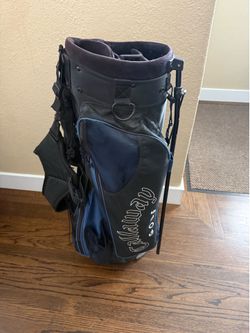 Callaway golf bag with shoulder straps