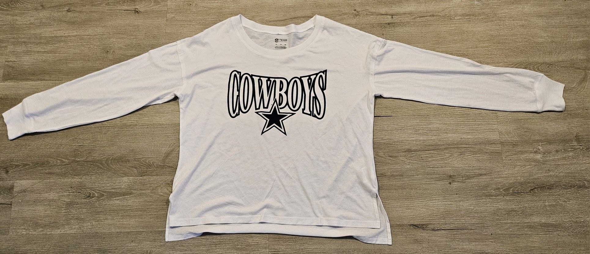 Dallas Cowboys Official NFL Women's XL Shirt
