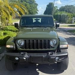 2021 Jeep Wrangler Unlimited Sahara High Altitude