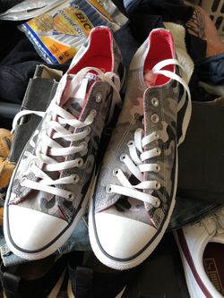 ***new low top converse*** men’s size 9.5