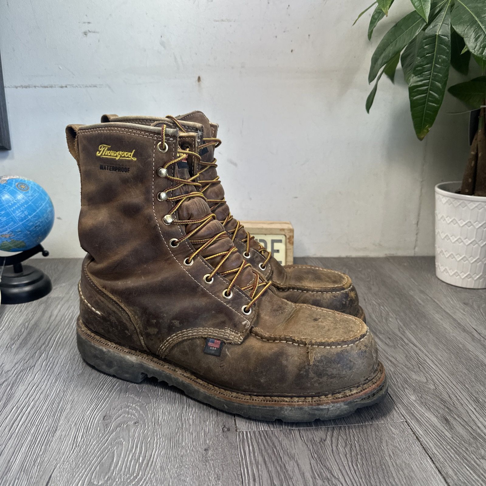 Thorogood (contact info removed) Men's 8" Leather WP Steel Safety Toe Work Boots Size 11 D