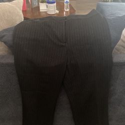 Woman's Slacks Size 8