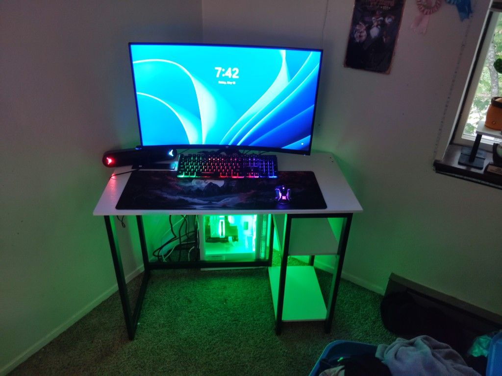 PC Computer/Gaming Set Up