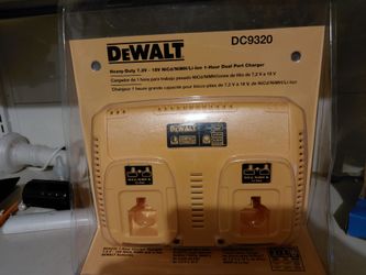 Charger dual port
