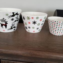 Holiday Nesting Snack Glass Bowl Set X3