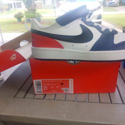 Nike Court Borough Low Shoes Size 2.5 Youth What Do You Want