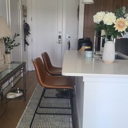 Modern Counter Height Bar Stools (Set of 2) – Camel Brown Leather