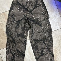 Camo Cargo Boohooman Pants 32x32
