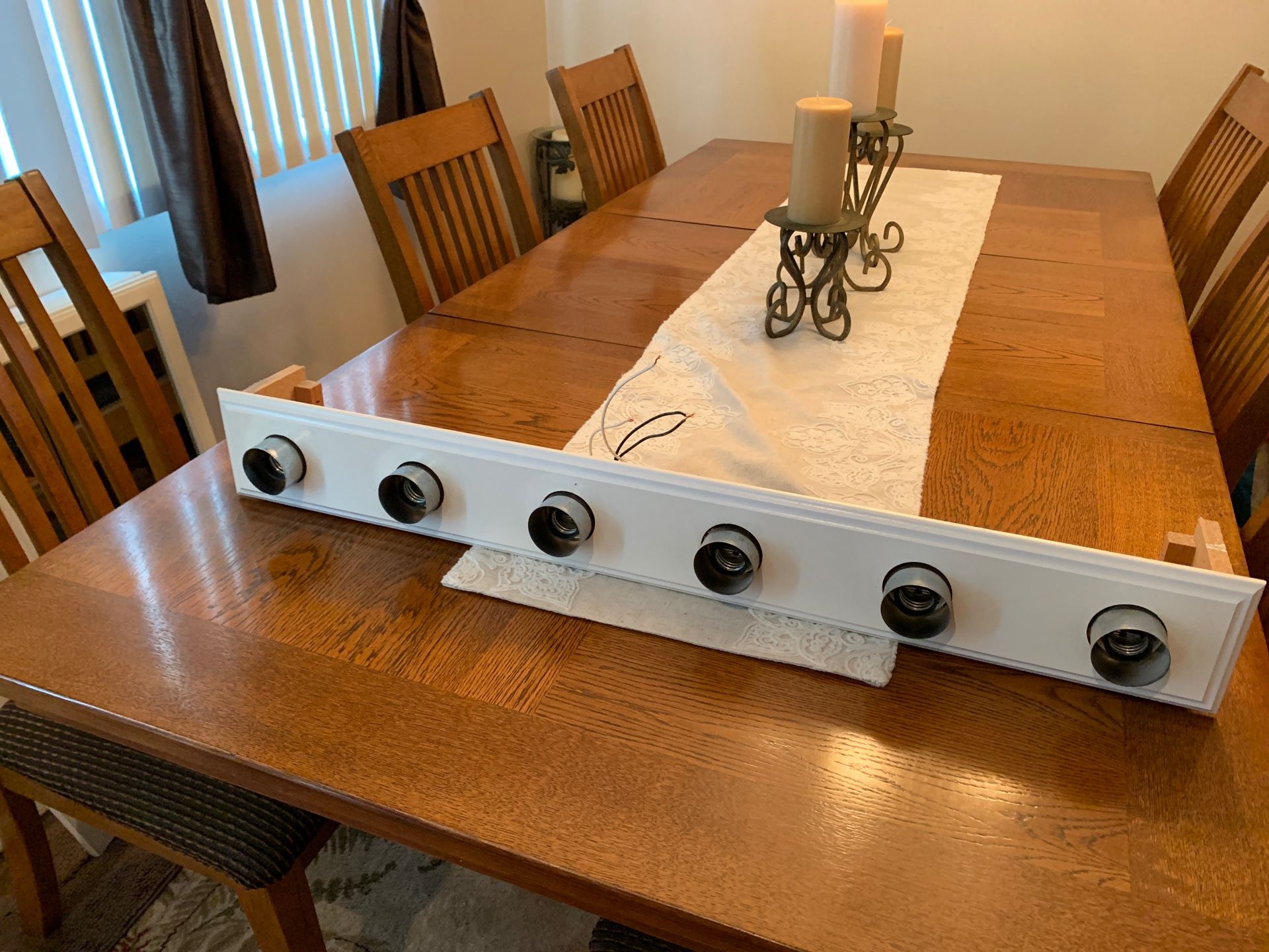 6-bulb light fixture