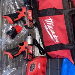 Milwaukee Drill Kit
