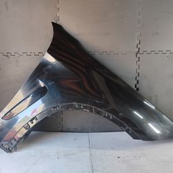 2015 2016 2017 2018 2019 BMW  X6 (F16) Right Passenger Side Fender Oem.
