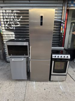 Complete Set, Refrigerator, Stove, Dishwasher And Microwave