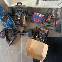 Traxxas Rustler 4x4 VXL RC Car