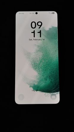 Samsung Galaxy S22 6.1" 128GB Unlocked Smartphone (Refurbished)