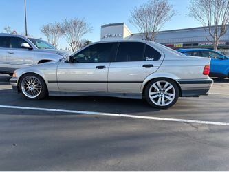 1993 BMW 325i E36