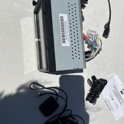 Dual double din radio