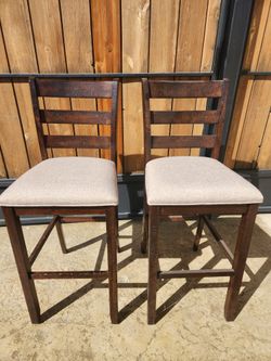 Bar Stool Set $150