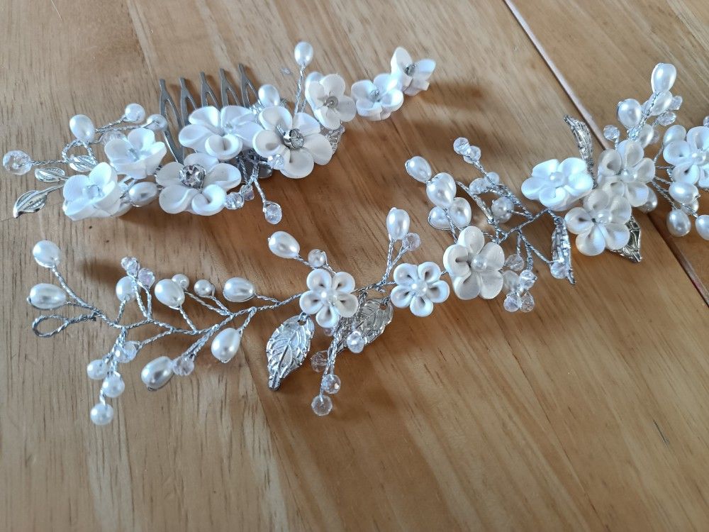 Bridal shower accessories paper parasol, lace fan, flower hair vine, shower quiz game, photo booth props, Bride sash, makeup bag & clutch purse
$20 f