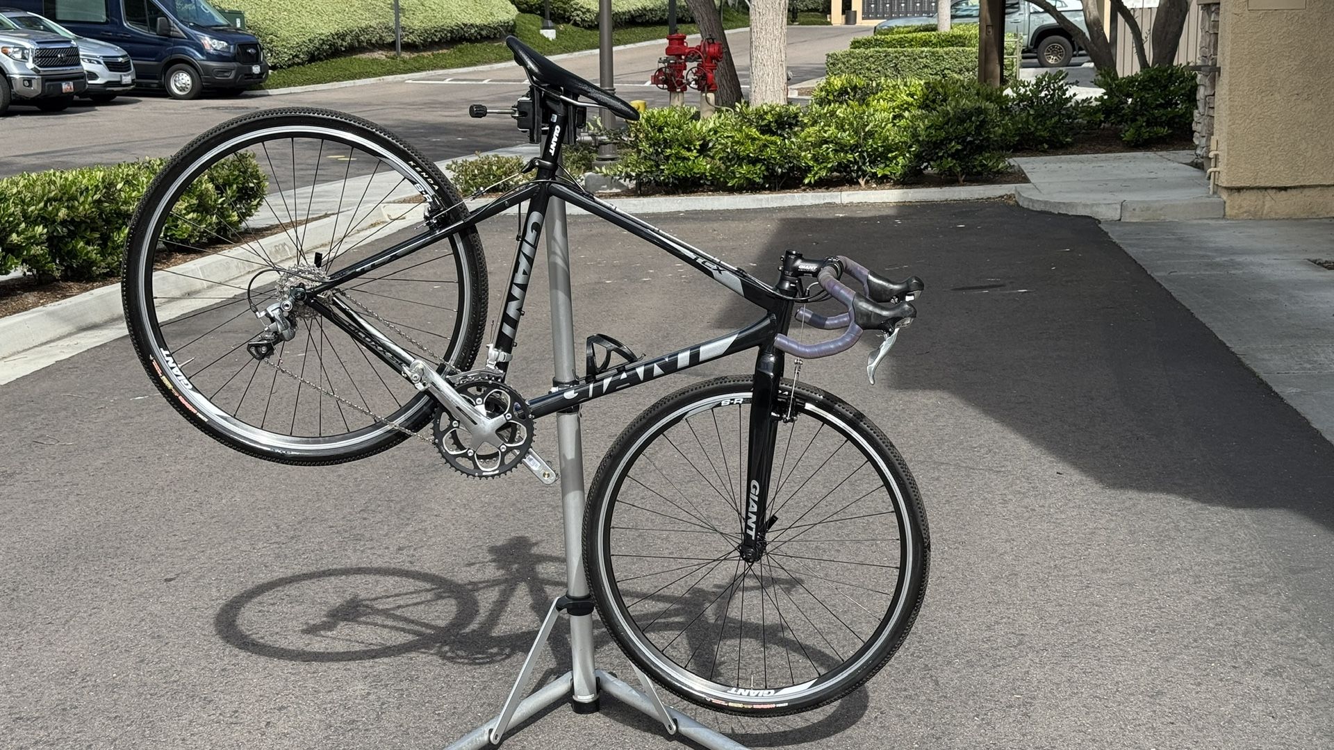 Gorgeous Upgraded Giant TXC2 Gravel Cyclocross Racing Bike - Small (53cm)