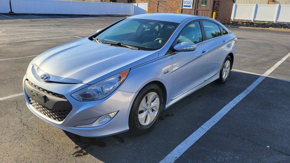 2014 Hyundai Sonata Hybrid