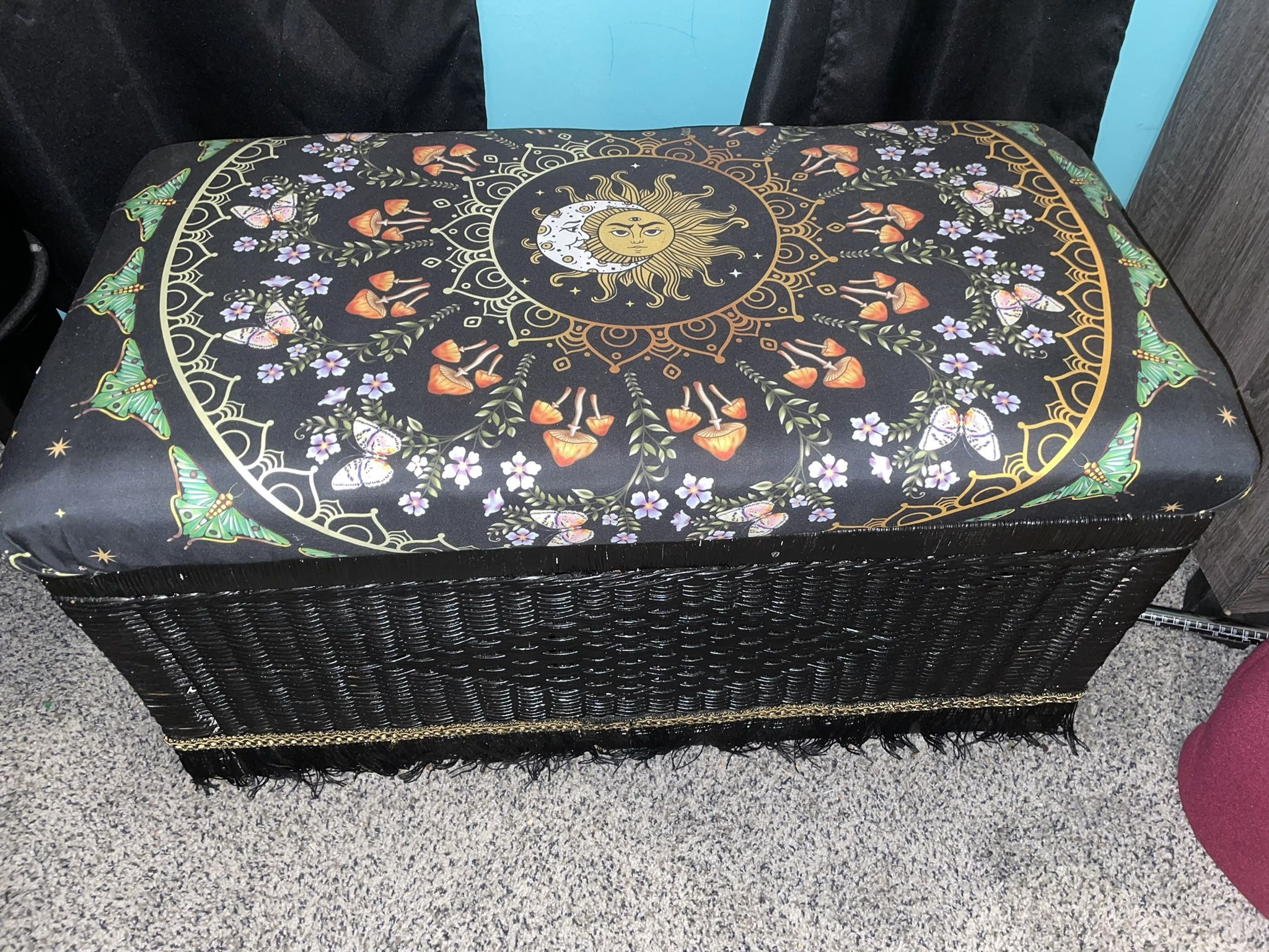 Wicker Couch Storage Seat