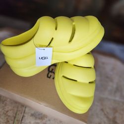 UGG