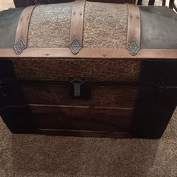 Antique Steamer TRUNK DOME 