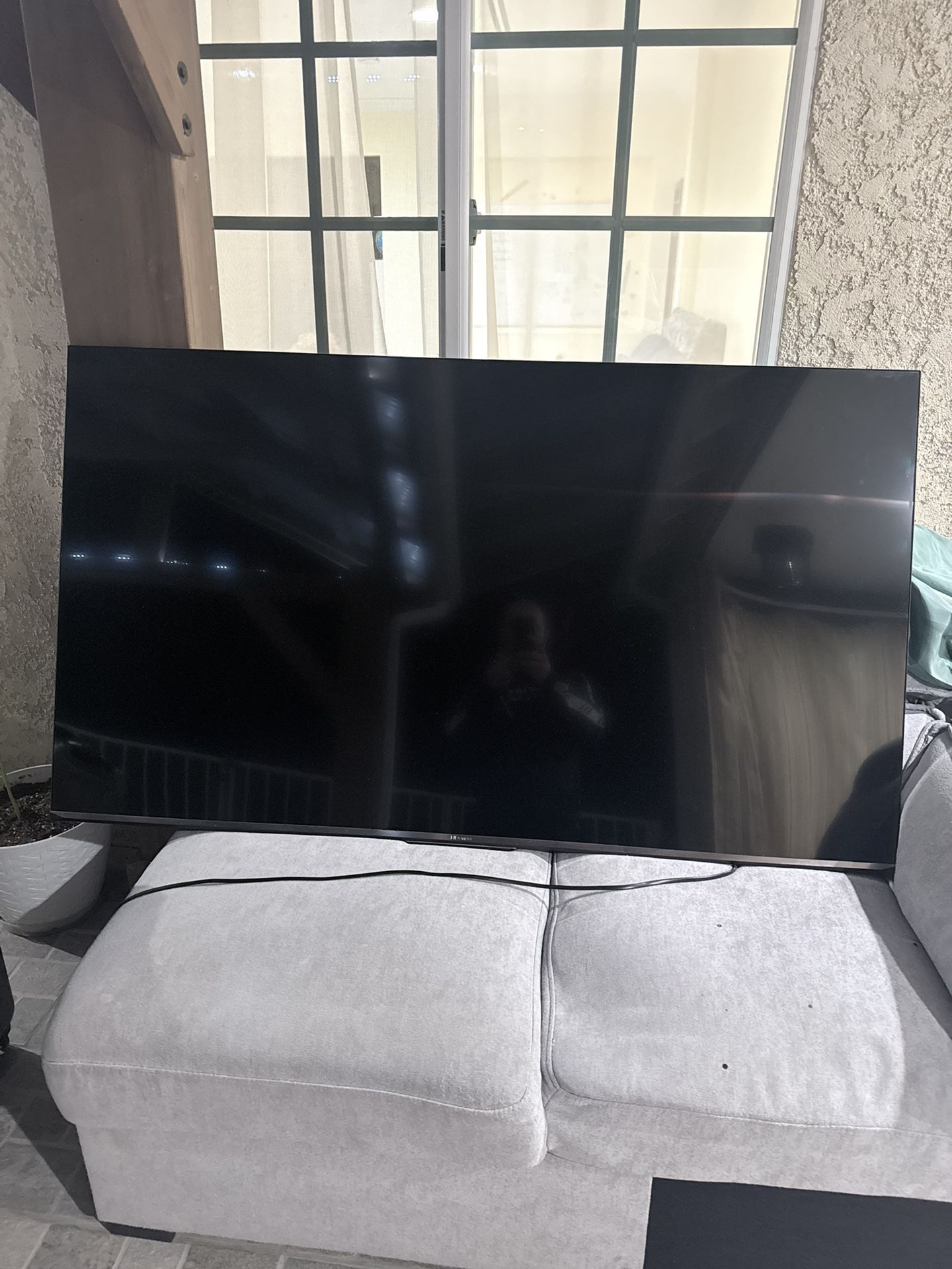 Hisense TV 65 inch