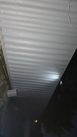 Container. Tamaño  40' x 8' x 9'