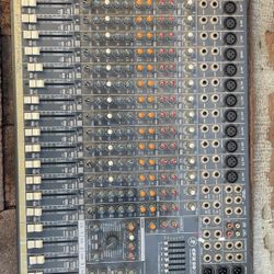 CFX20MKII MIXER 20 CHANNELS 