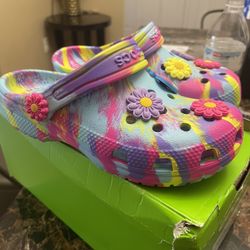 Girl Crocs