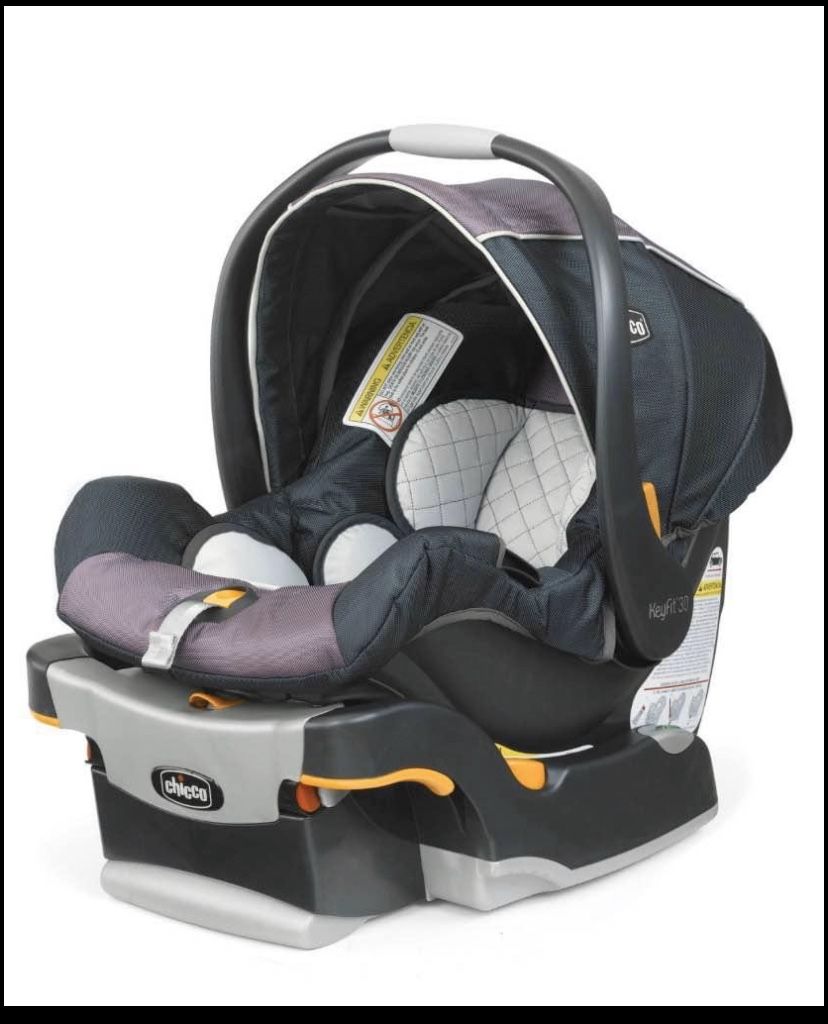 Chicco Nextfit infant car seat, bundle me cover and floral cover