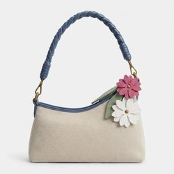 Cream Handbag With Floral Accents 