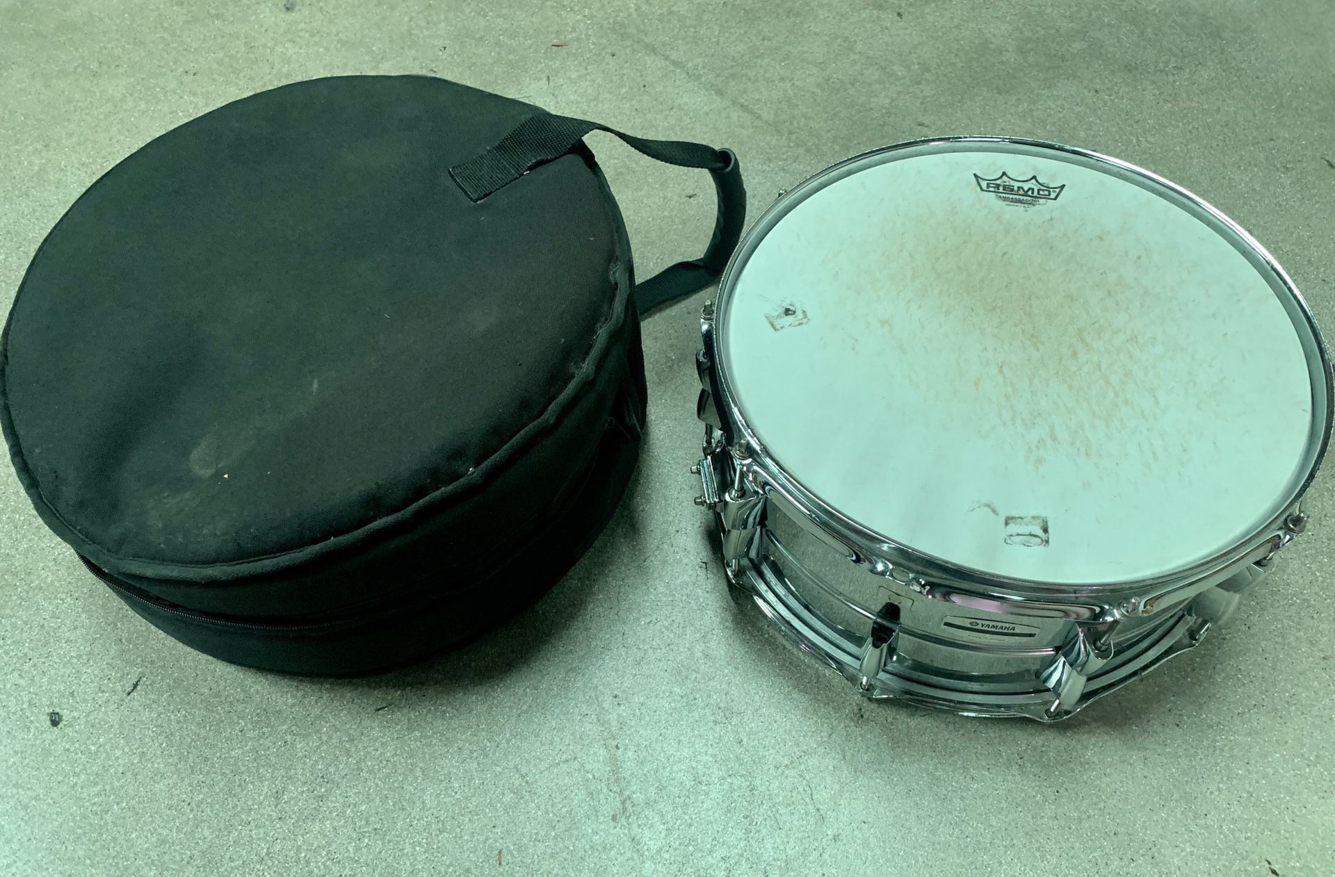 Yamaha Snare Drum (sd266a) with Cover