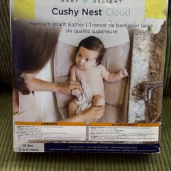 Cushy Nest Cloud  Infant Bather 