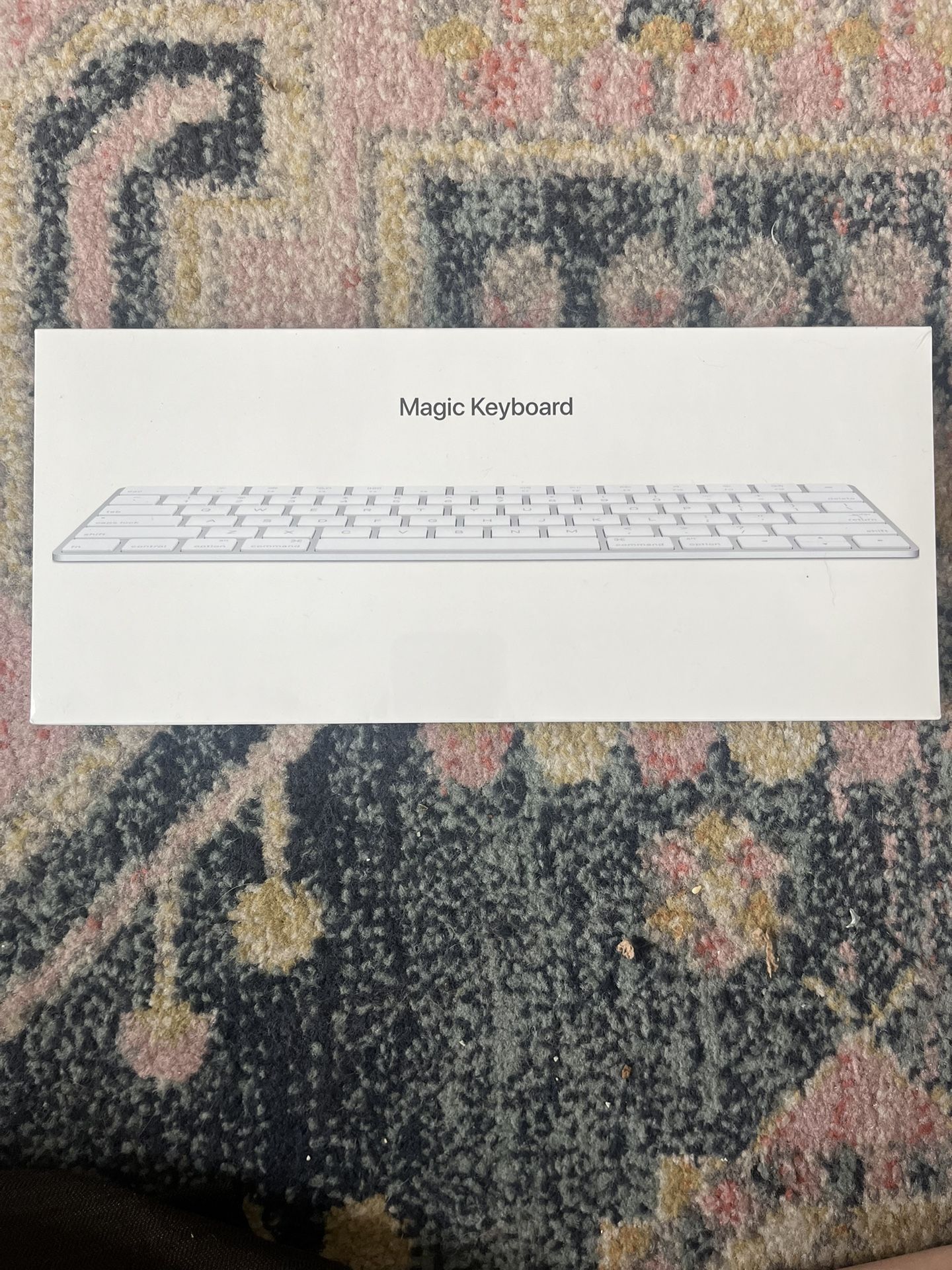 Magic Keyboard MLA22LL/A MODEL #: A1644 (UNOPENED BOX)