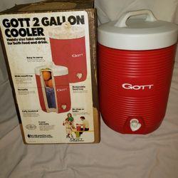 GOTT VINTAGE COLLECTIBLE 2 GAL. COOLER 