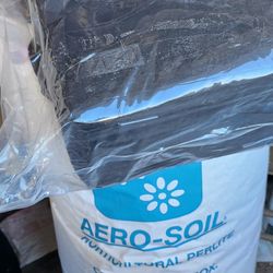 Aero-Soil Perlite 4 Cubit Feet And 4 - 10 Gallon Grow Bags